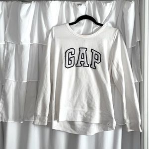 White GAP crew neck size medium
